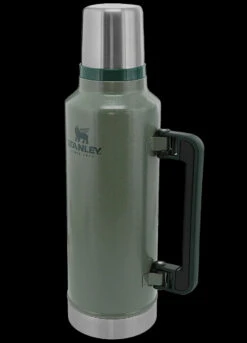 STANLEY CLASSIC LEGENDARY BOTTLE 1.9L 10 STANLEY CLASSIC LEGENDARY BOTTLE 1.9L -Outdoor Survival Store Stanley Leg.Classic 1.9L GREEN 83459.1692363829