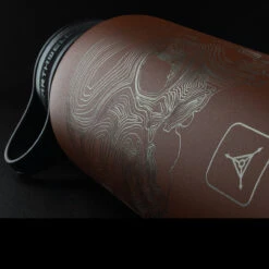 TAD Edition Earthwell 32oz Insulated Sierra Red -Outdoor Survival Store TAD EAR 32 TOP SKU REDdet2 04779.1640873567.1280.1280 07958.1640874400