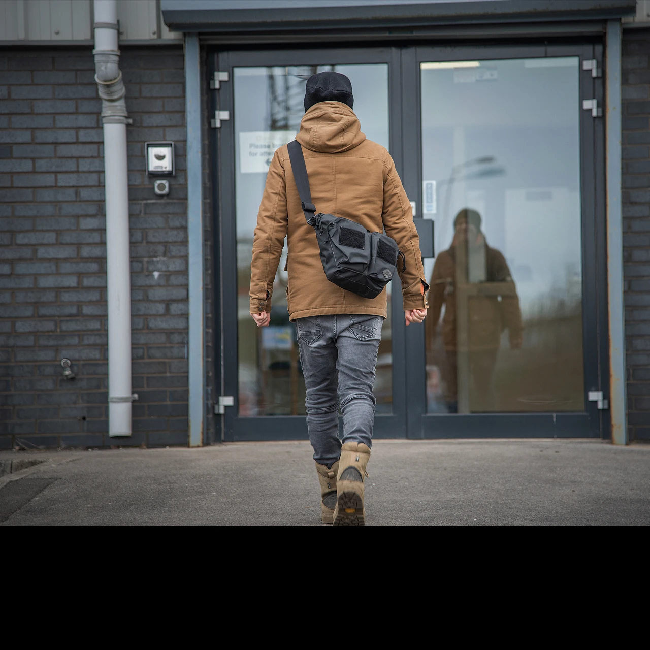 Magforce Aries Cross Body 500D Waterproof 6 Magforce Aries Cross Body 500D Waterproof - Image 4