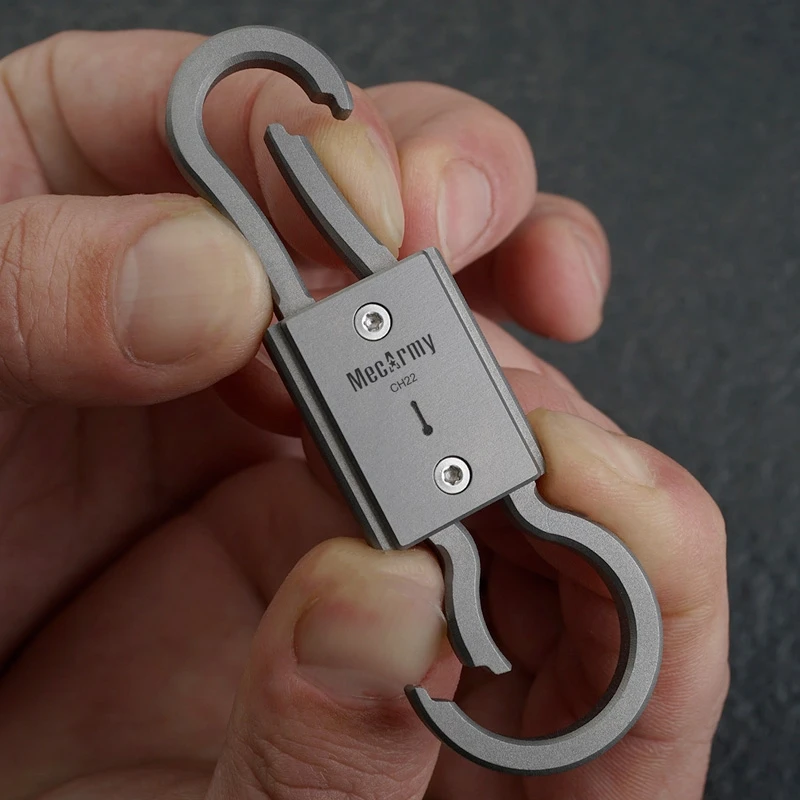 MecArmy CH22 Two-Way Carabiner 9 MecArmy CH22 Two-Way Carabiner - Image 7