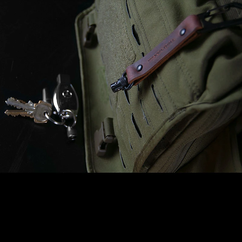 Trayvax Link Lanyard Leather 3 Trayvax Link Lanyard Leather